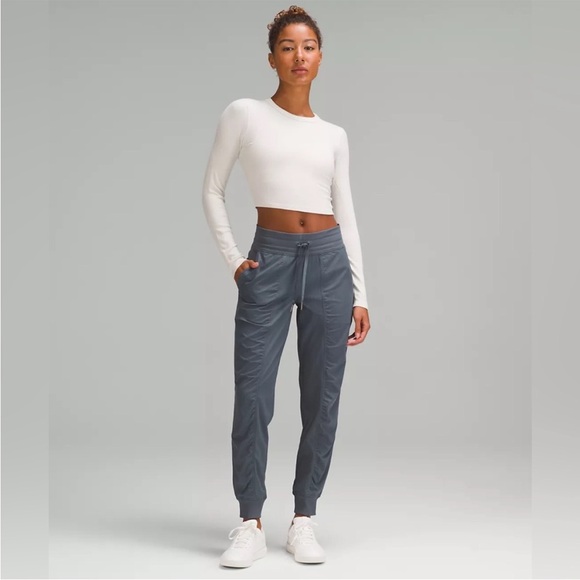Lululemon dance studio jogger size 6 - Picture 2 of 11